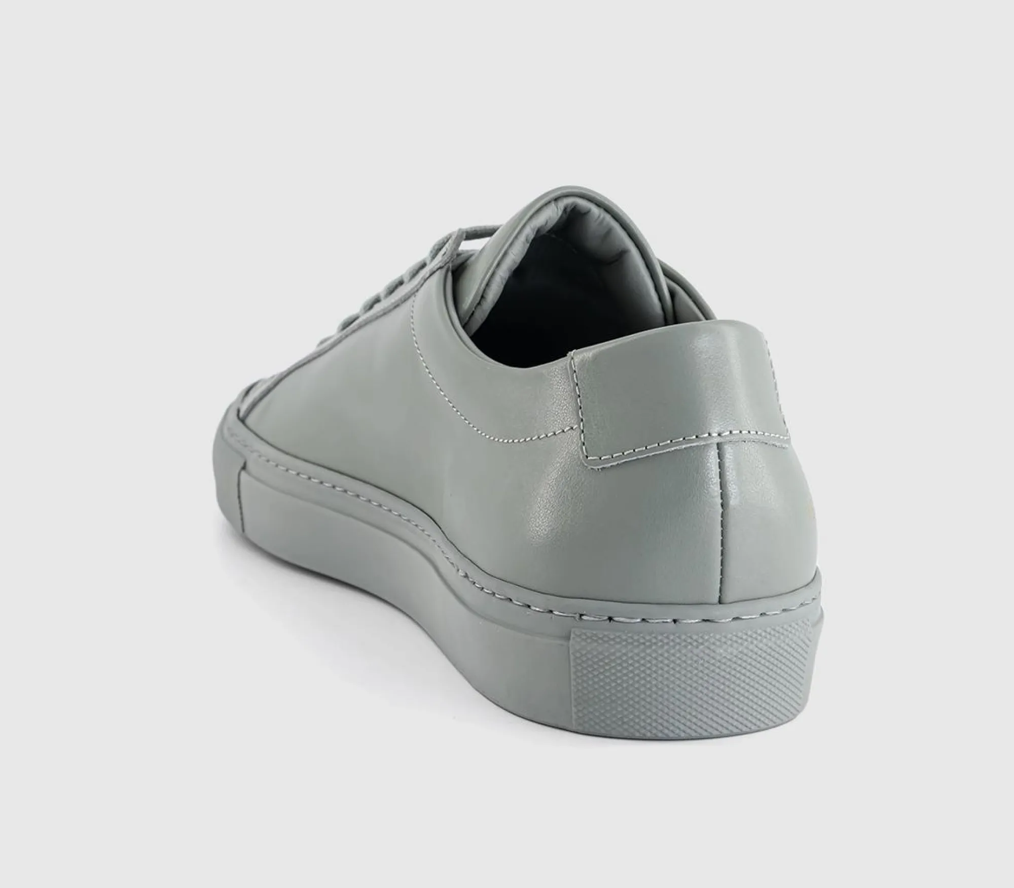 Common Projects Achilles Low Trainers M-Women Premium Trainers