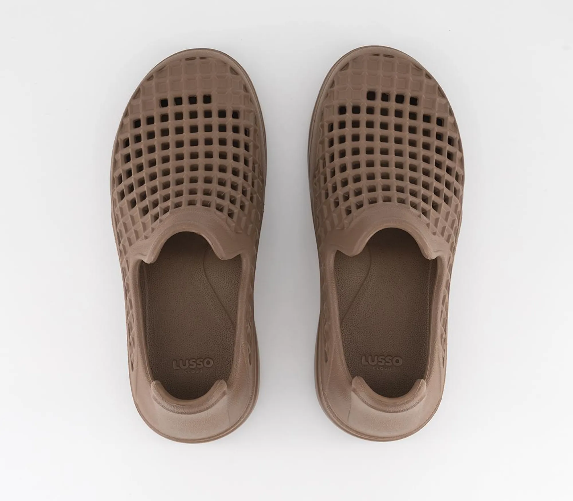 LUSSO CLOUD Scenario Slip Ons-Men Sandals & Slides