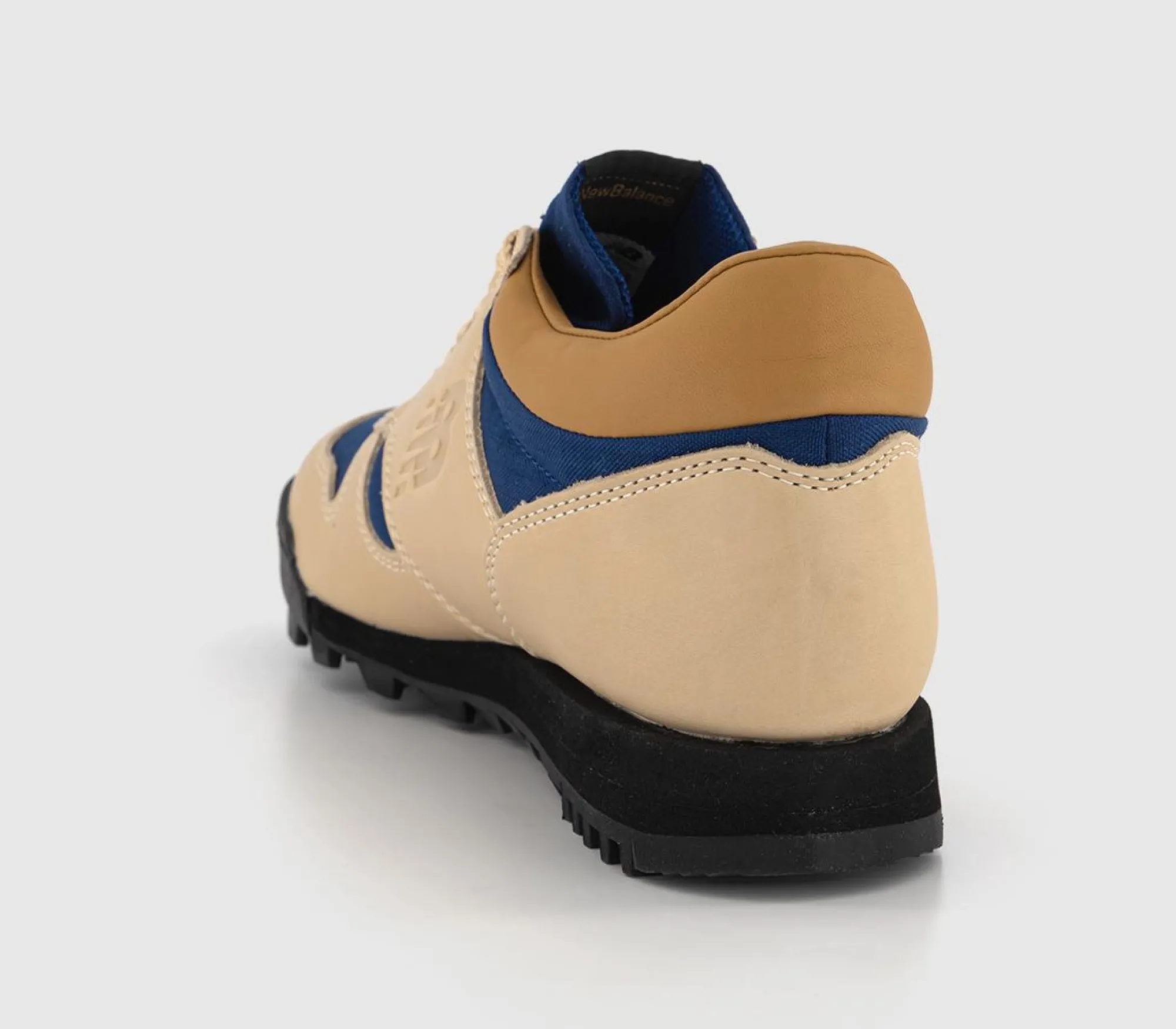 New Balance Rainier Trainers-Men Casual Shoes & Boots