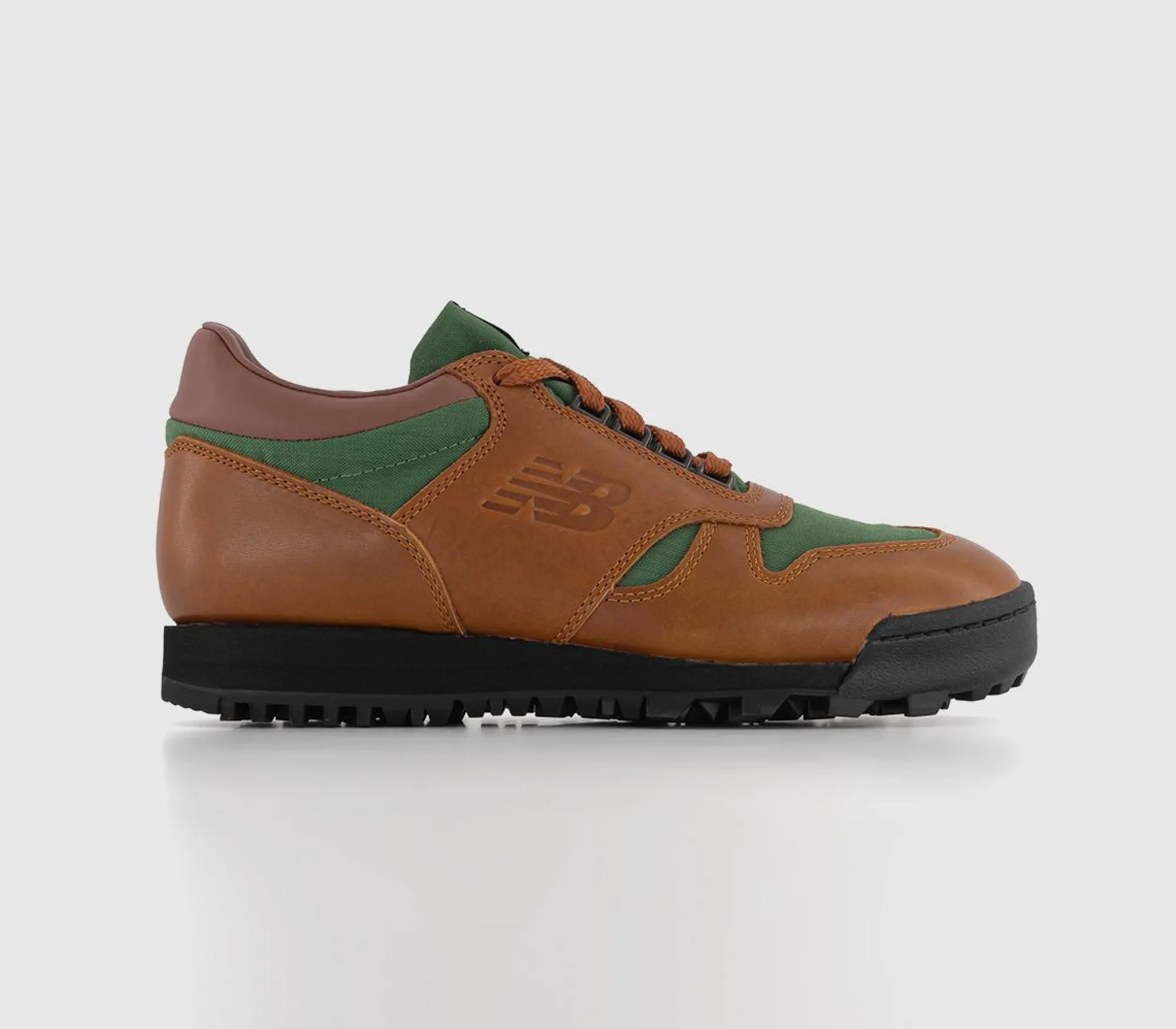 New Balance Rainier Trainers-Men Casual Shoes & Boots