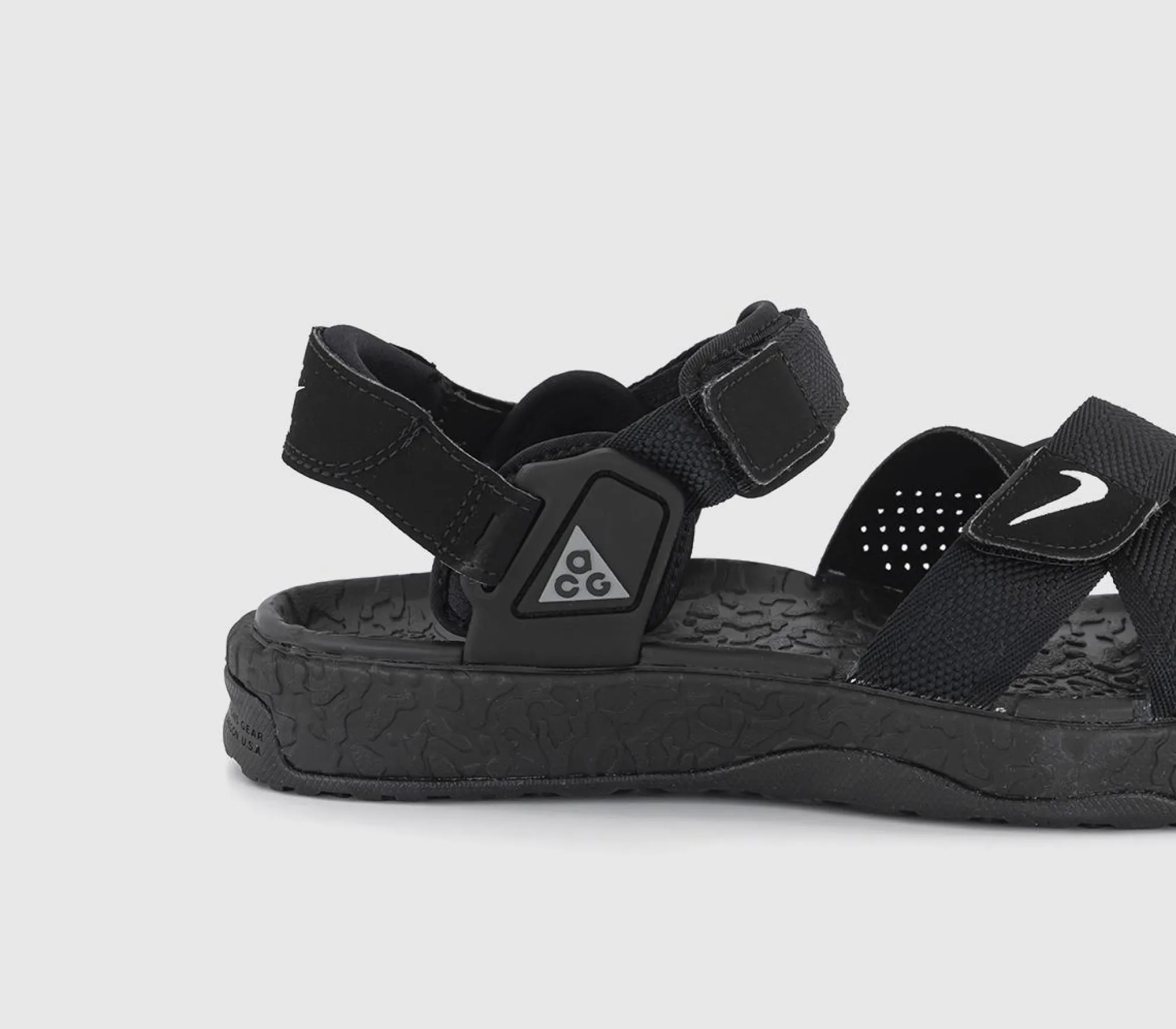 Nike Acg Air Deschutz Sandals-Men Sandals & Slides