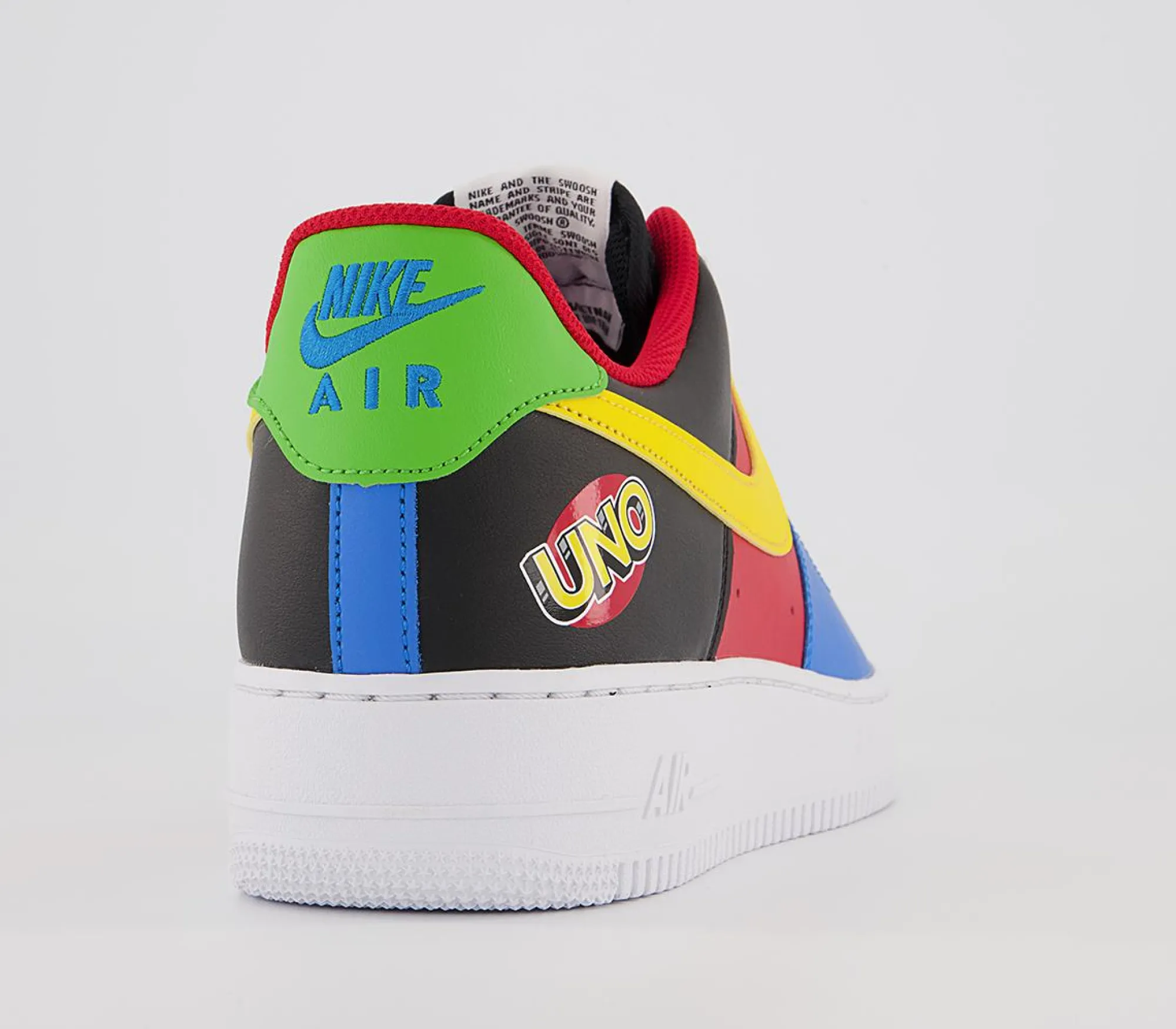 Nike Air Force 1 07 Trainers-Women Classic Trainers