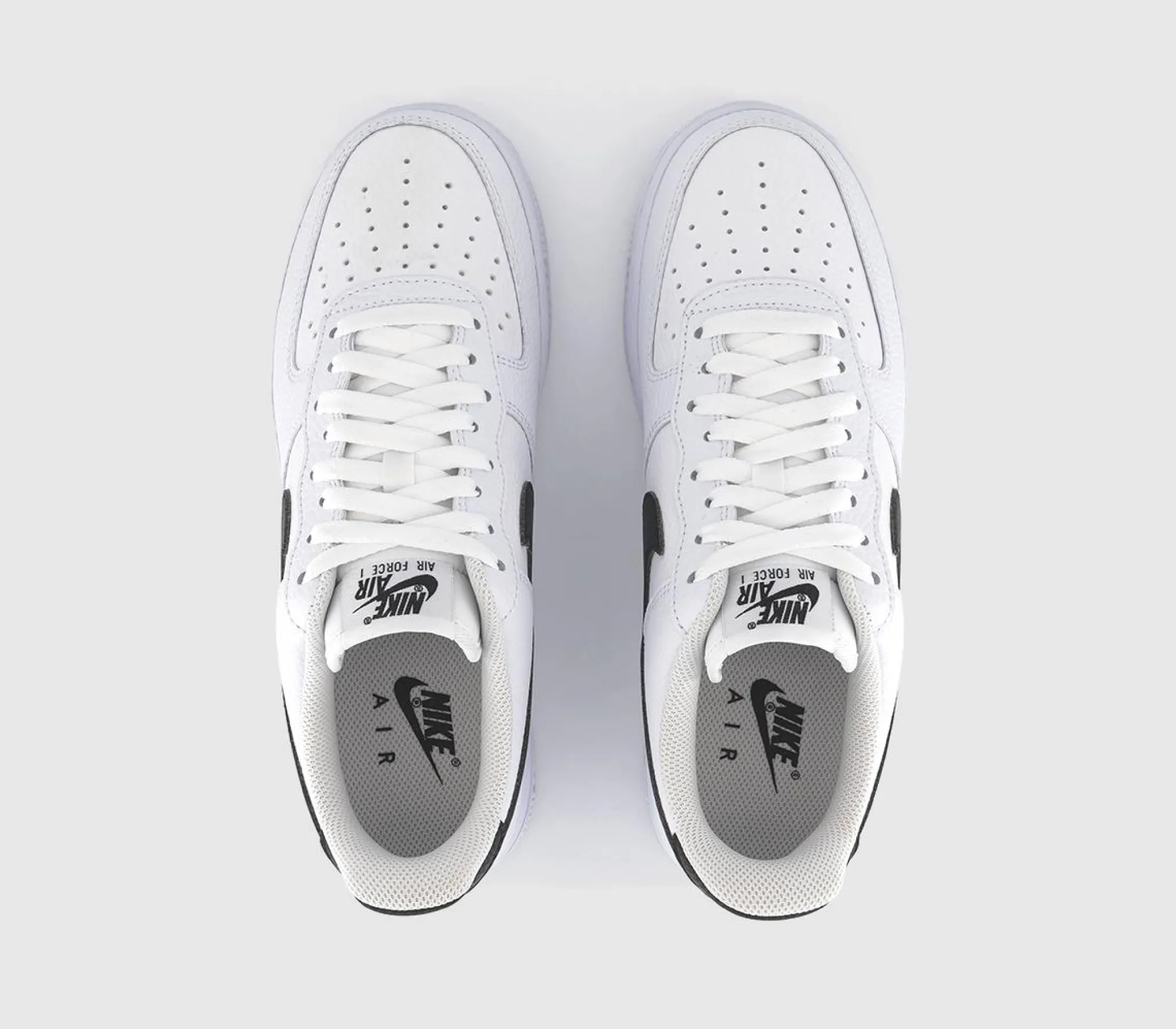 Nike Air Force 1 07 Trainers-Women Classic Trainers
