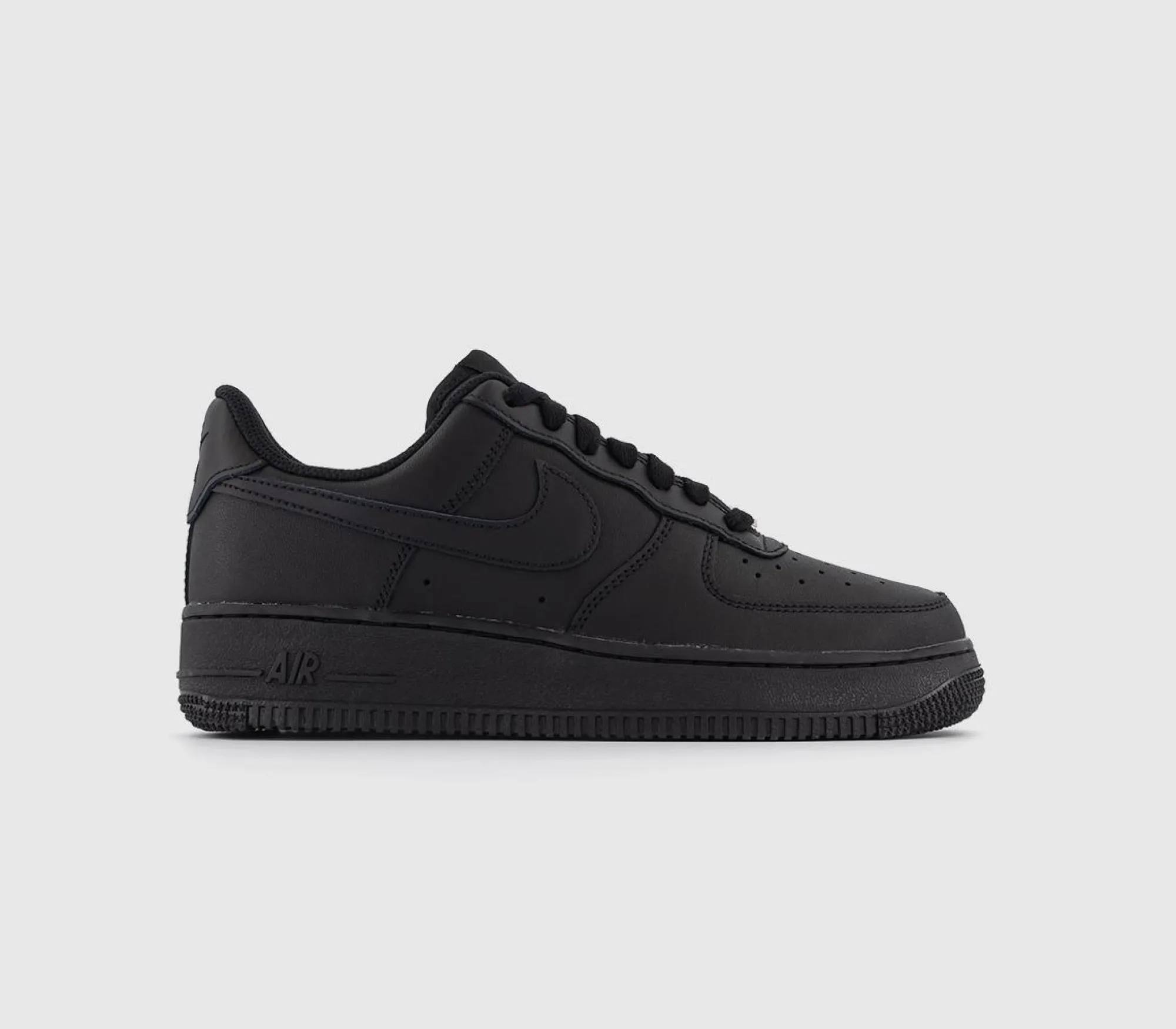 Nike Air Force 1 07 Trainers-Women Classic Trainers