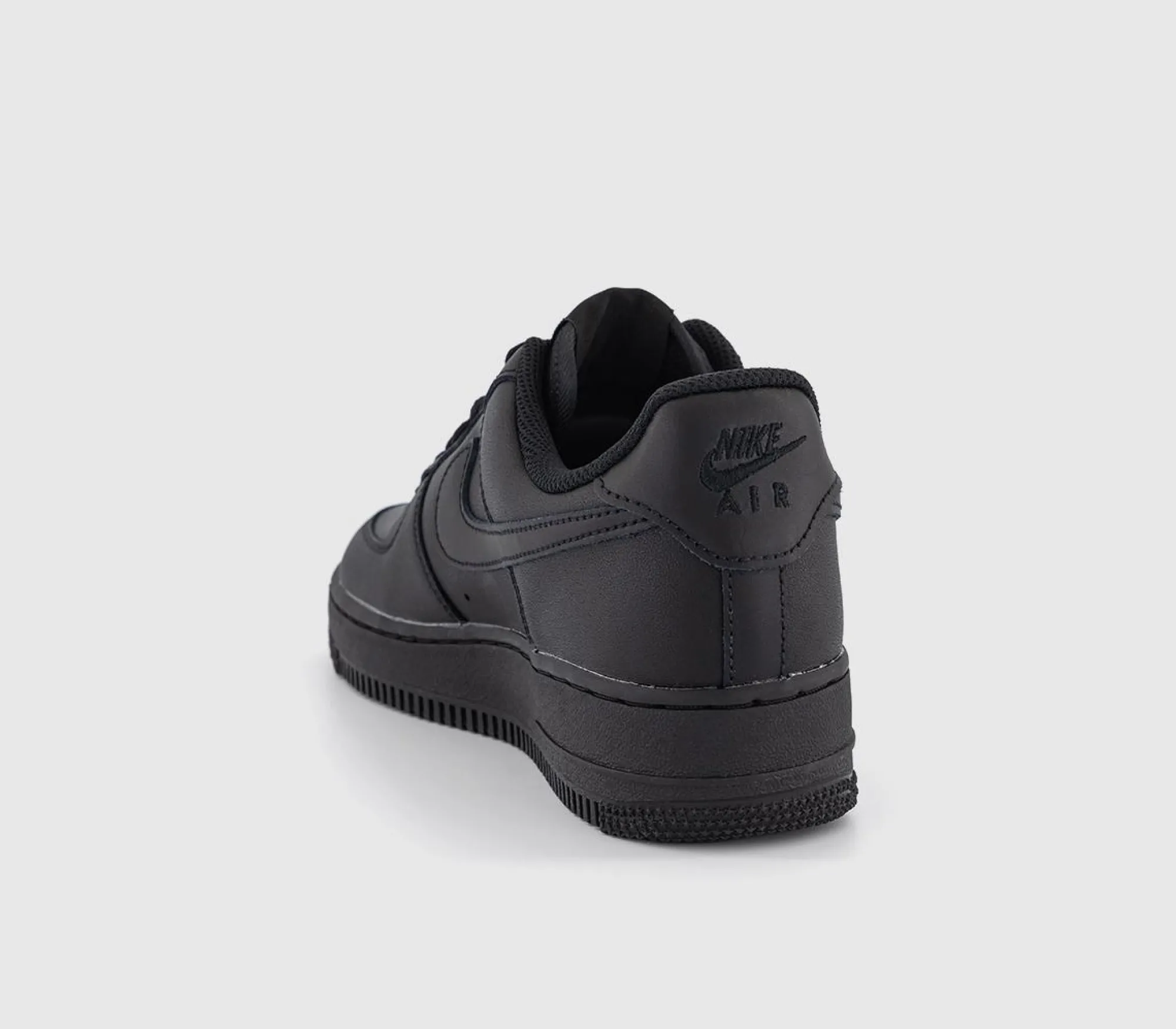 Nike Air Force 1 07 Trainers-Women Classic Trainers