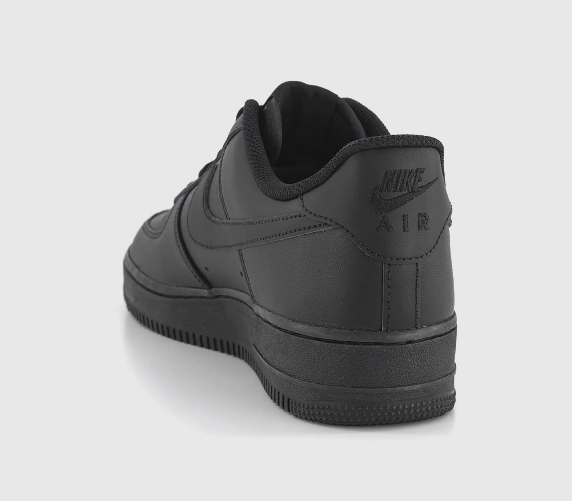 Nike Air Force 1 07 Trainers-Women Classic Trainers