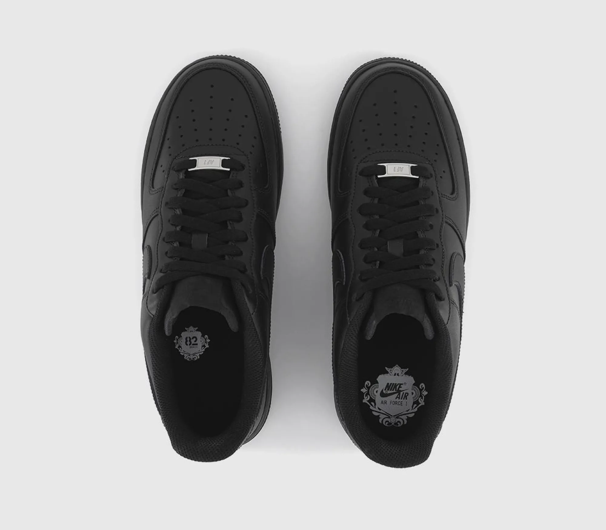 Nike Air Force 1 07 Trainers-Women Classic Trainers