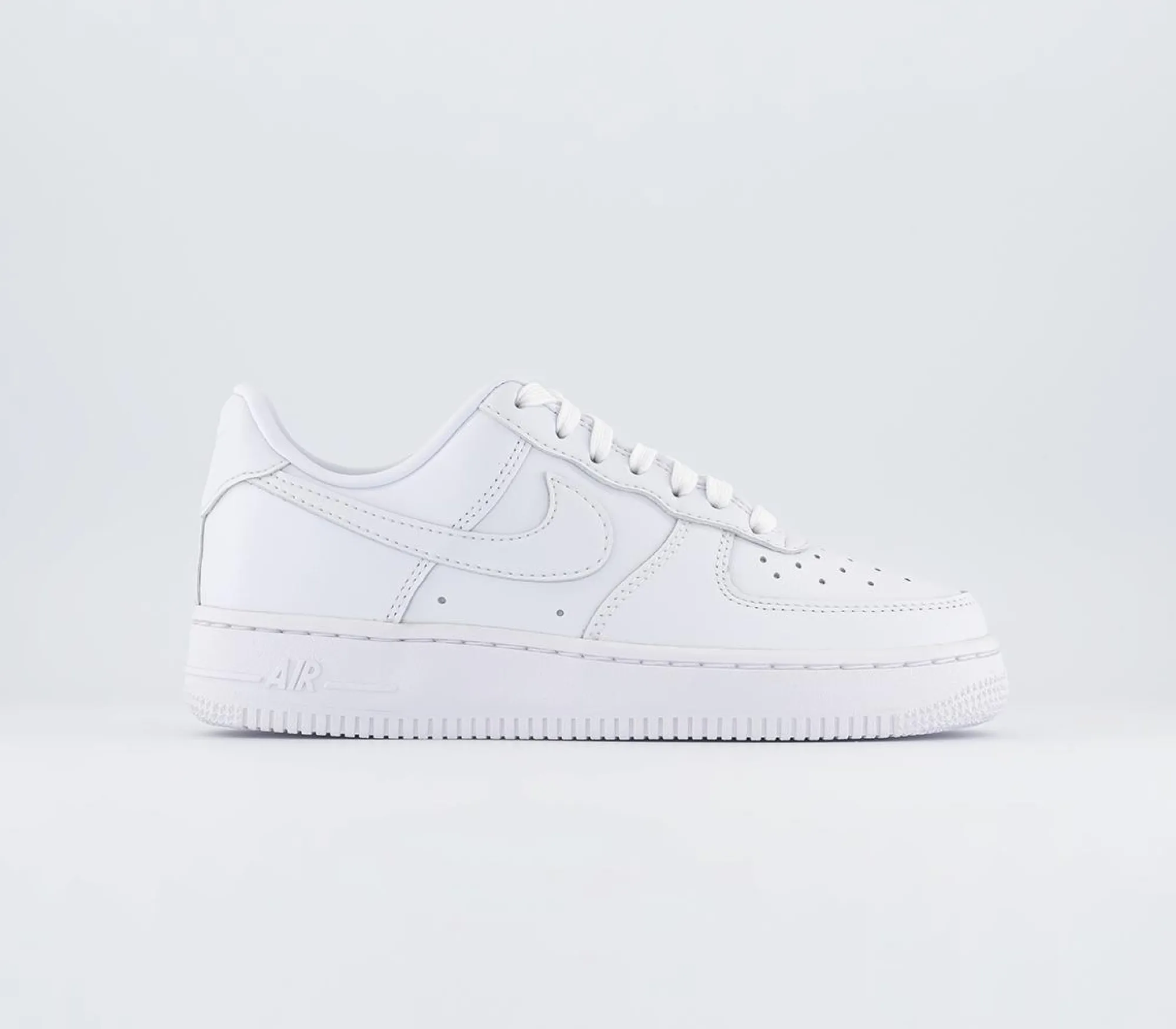 Nike Air Force 1 07 Trainers-Men Classic Trainers
