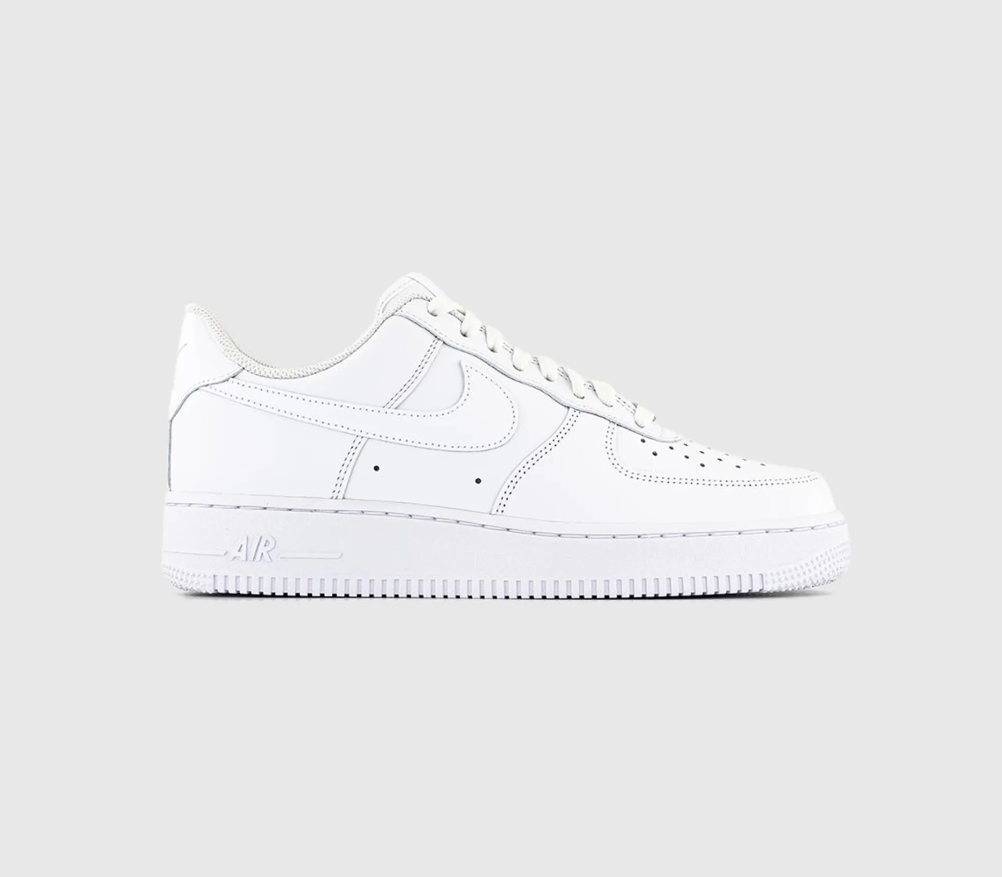 Nike Air Force 1 07 Trainers M-Men Classic Trainers
