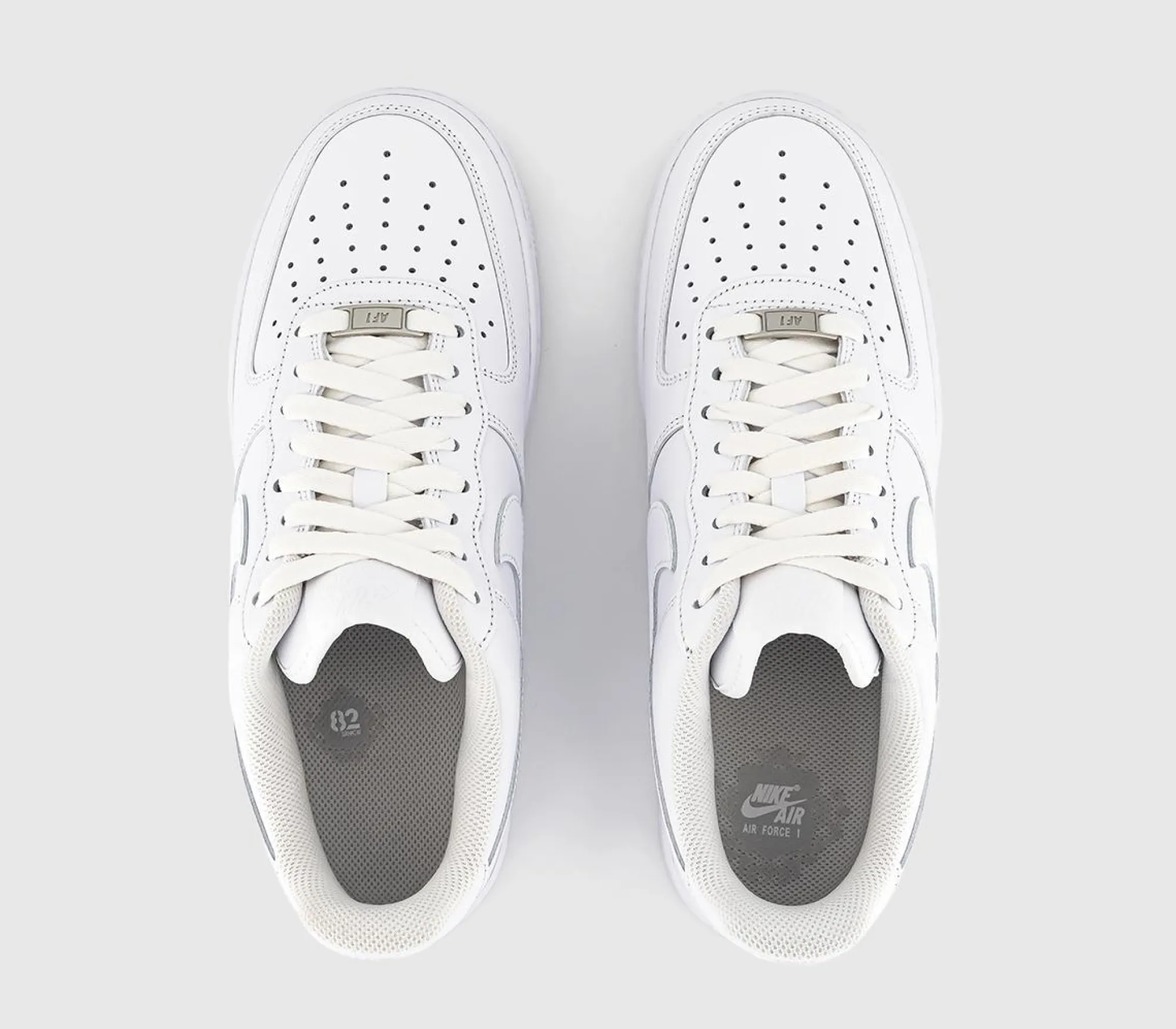 Nike Air Force 1 07 Trainers M-Men Classic Trainers