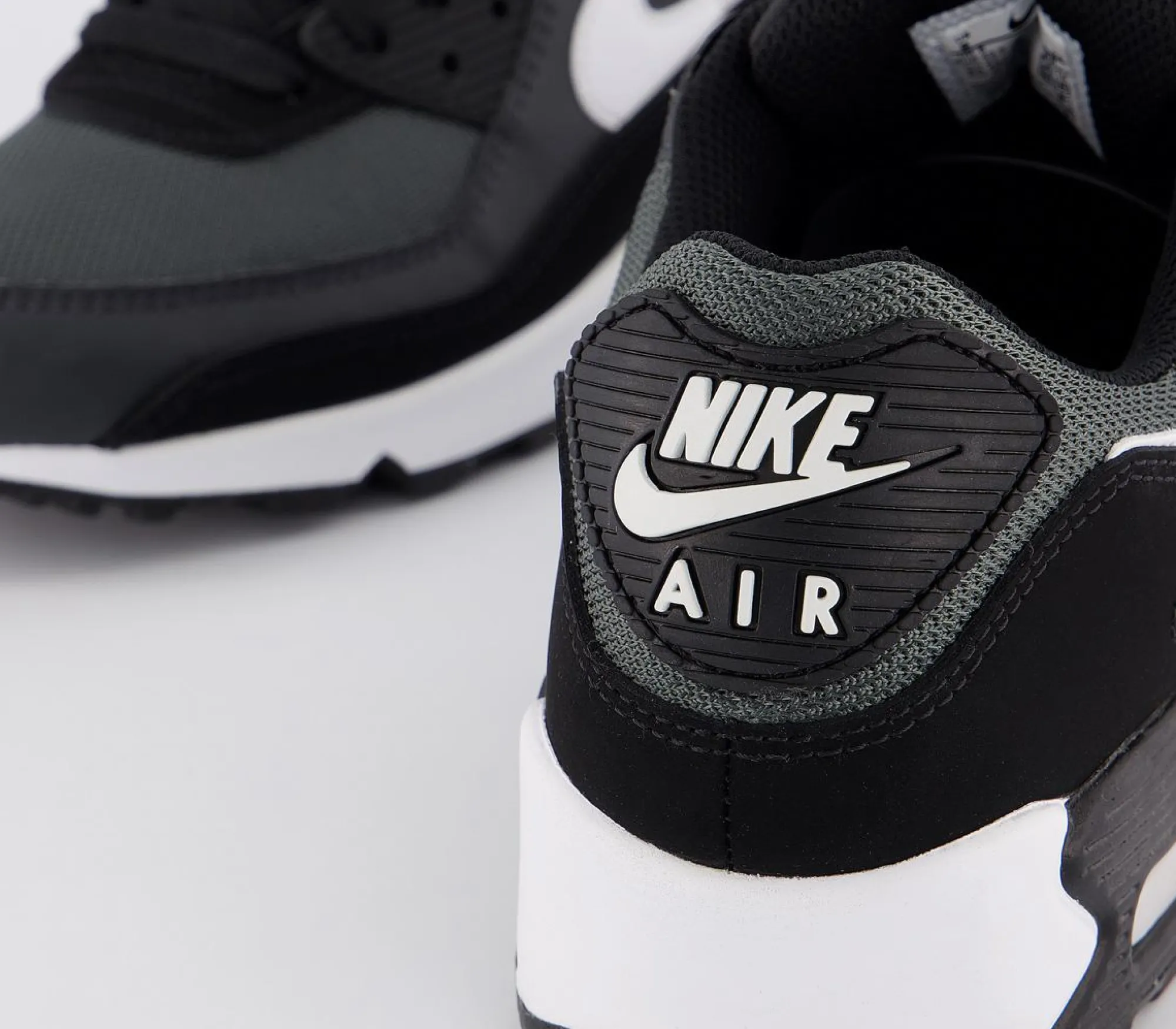 Nike Air Max 90 Trainers-Women Classic Trainers
