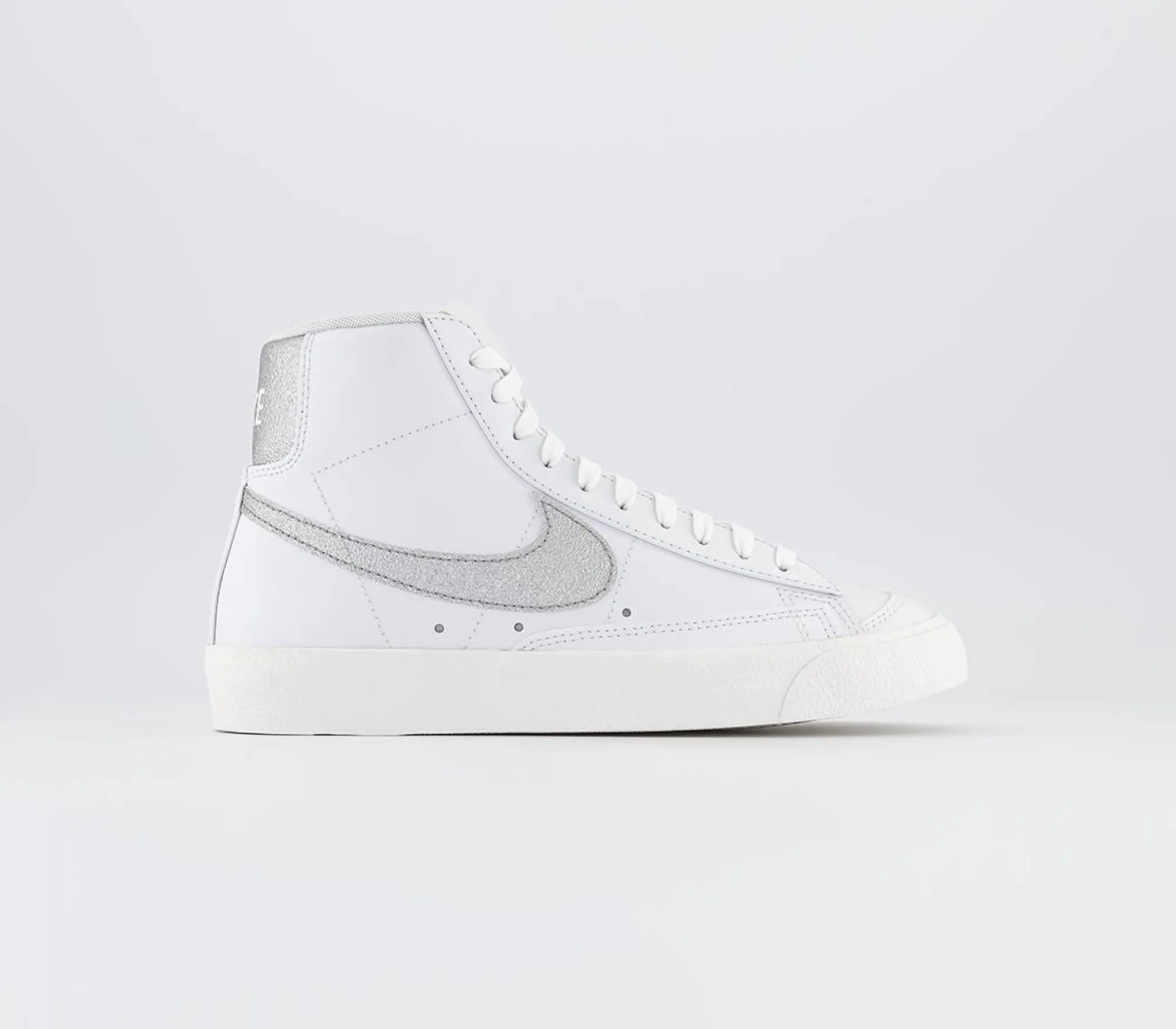 Nike Blazer Mid 77 Trainers-Women Classic Trainers