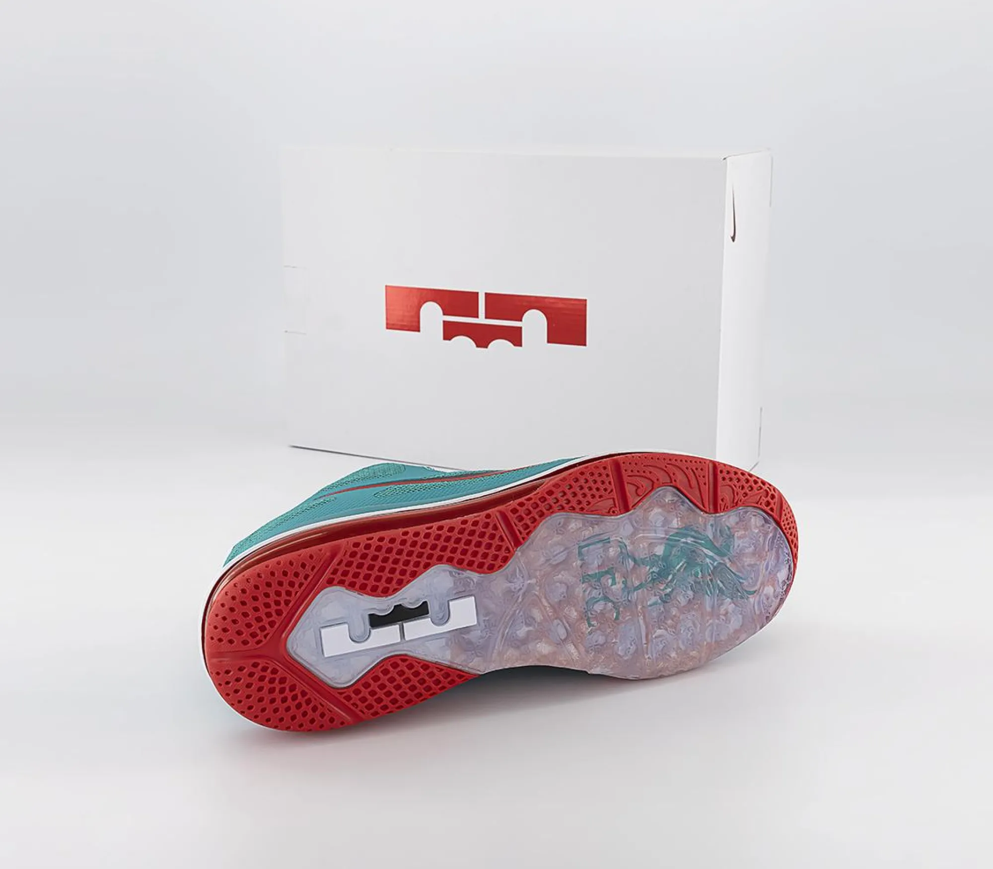 Nike Lebron Ix Low Trainers-Men Basketball Trainers